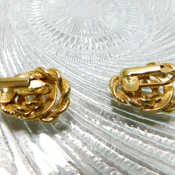 Triple Knotted Braided Rope Gold Tone Clip on Earrings Womens Fashion Jewelry - Picture 7 of 7